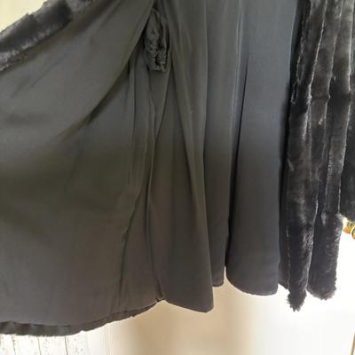 LOT 101: Vintage Fur Collection: Brainin Furs Inc of Vineland Coat & Evans Custom Studio