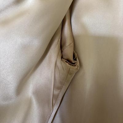 LOT 108: Classic Coat Collection