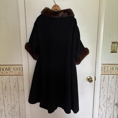 LOT 108: Classic Coat Collection