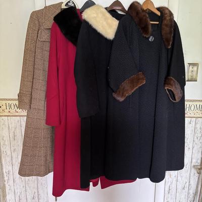 LOT 108: Classic Coat Collection