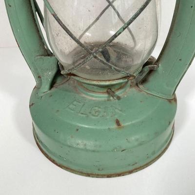 LOT 171: Pair of Vintage Lanterns - Elgin and Little Wizard NY USA