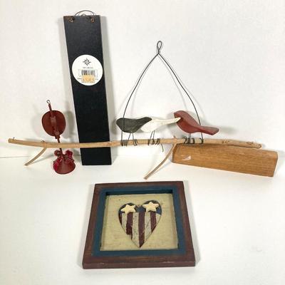 LOT 172: Americana Primitive Collection