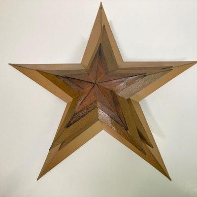 LOT 173: Farm House / Americana Collection - Assorted Stars, Painted Barrel and Wall Art