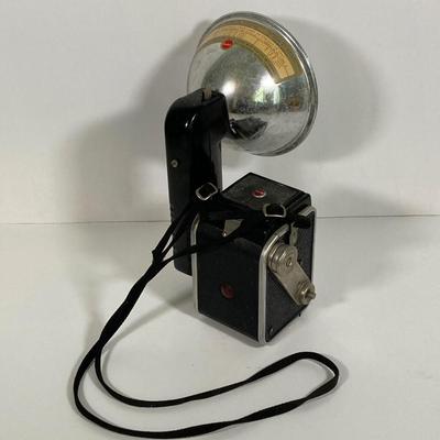 LOT 180: Vintage Cameras - Kodak Instamatic M4, Brownie Hawkeye, Duaflex III, Revere Automatic 500, Westinghouse No. 5 Flash Bulbs and More
