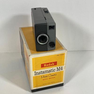 LOT 180: Vintage Cameras - Kodak Instamatic M4, Brownie Hawkeye, Duaflex III, Revere Automatic 500, Westinghouse No. 5 Flash Bulbs and More
