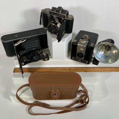 LOT 181: Vintage Camera Collection - Balda, Contessa Nettel, Brownie Hawkeye and Argus