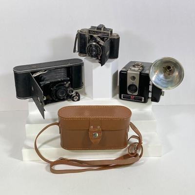 LOT 181: Vintage Camera Collection - Balda, Contessa Nettel, Brownie Hawkeye and Argus
