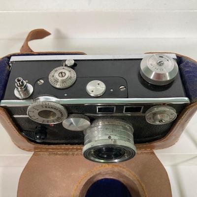 LOT 181: Vintage Camera Collection - Balda, Contessa Nettel, Brownie Hawkeye and Argus