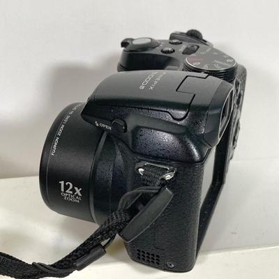 LOT 182: Collection of Cameras - Fuji, Sony Cyber Shot, Canon Sure Shot 85 Zoom and Case