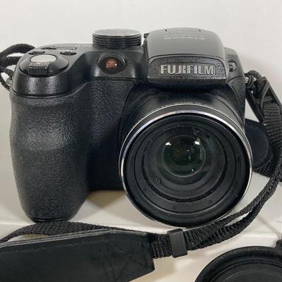 LOT 182: Collection of Cameras - Fuji, Sony Cyber Shot, Canon Sure Shot 85 Zoom and Case