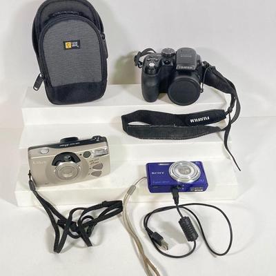 LOT 182: Collection of Cameras - Fuji, Sony Cyber Shot, Canon Sure Shot 85 Zoom and Case