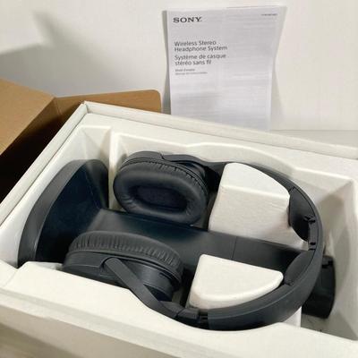 LOT 183: Sony WH-RF400 Wireless Headphones in Original Box and Blue Microphones Snowball Ice