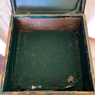 LOT 185: Vintage Hohner Accordion in Case