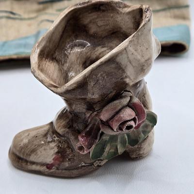 LOT 193: Figurine Collection & More: Made in Occupied Japan, Royal Dalton, Capodimonte, Lenox, Limoges, Maruri Masterpiece