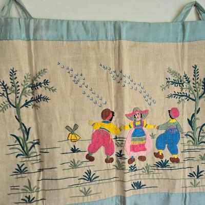 LOT 193: Figurine Collection & More: Made in Occupied Japan, Royal Dalton, Capodimonte, Lenox, Limoges, Maruri Masterpiece