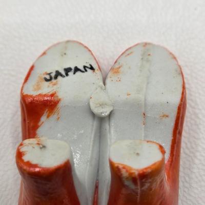 LOT 193: Figurine Collection & More: Made in Occupied Japan, Royal Dalton, Capodimonte, Lenox, Limoges, Maruri Masterpiece