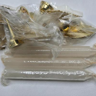 LOT 202: Beautiful San Francisco Music Box, Vintage Violet Trinket Dish, Menu Board with Place-settings, Vintage shoe Clips, and So Much...