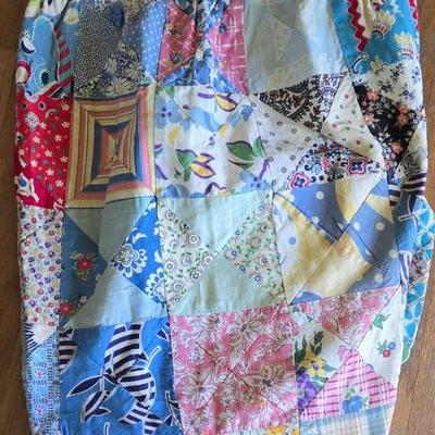 LOT 204: Vintage Aprons and Cookbooks