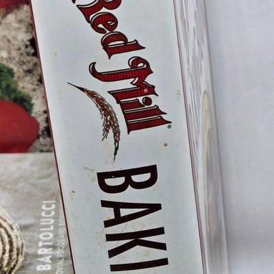 LOT 204: Vintage Aprons and Cookbooks