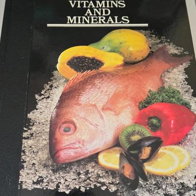 LOT 208: NIB Cuisinart Cookware and Multiple Cookbooks