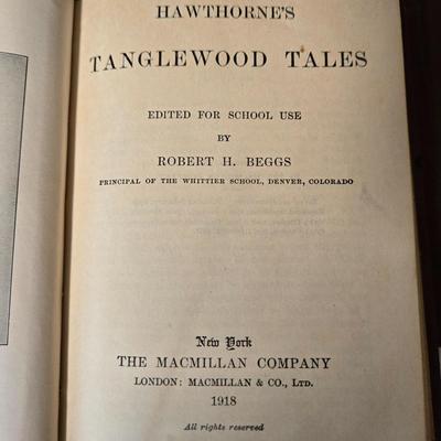 LOT 216: Macmillan's Pocket Classics Books