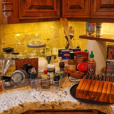 Kitchenware, Cookbooks, Spices & More (Kitchen)