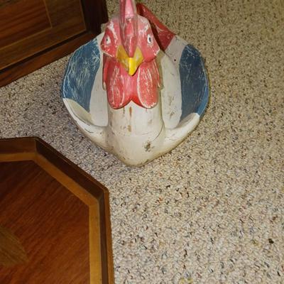 ROOSTERS AND INLAID WOOD TRAYS