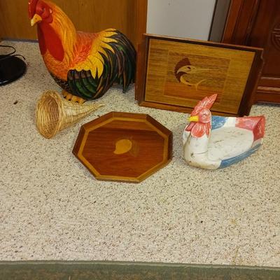 ROOSTERS AND INLAID WOOD TRAYS