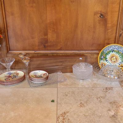 Nachtmann Stemware & bowl, Cangshan Carving Set ($160) (Kitchen Nook Area)