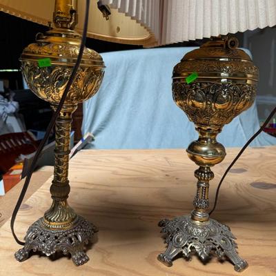 Lot of 4 Lamps, 2 Brass lamps, 2 a silver base