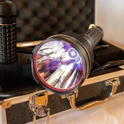 Olight Flashlight SR95S Intimidator LED with Case and extra battery