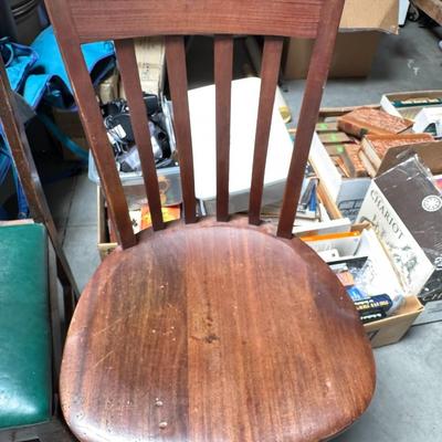 2 vintage chairs
