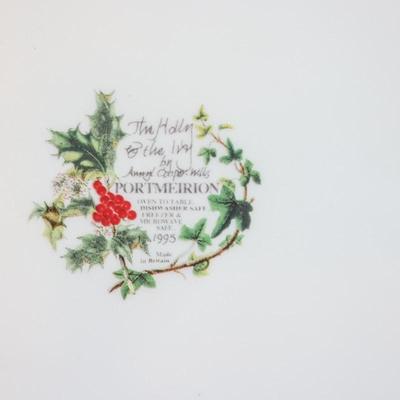 Holiday Selection Table with Portmeirion Holiday Dishset