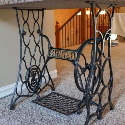 Marble Singer Table & Books