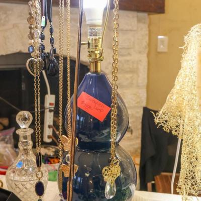 House #2: Jewelry Counter Selection