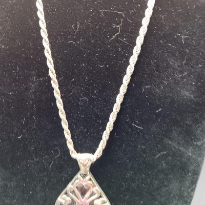 STERLING SILVER CHAIN AND PENDANT 50.64g