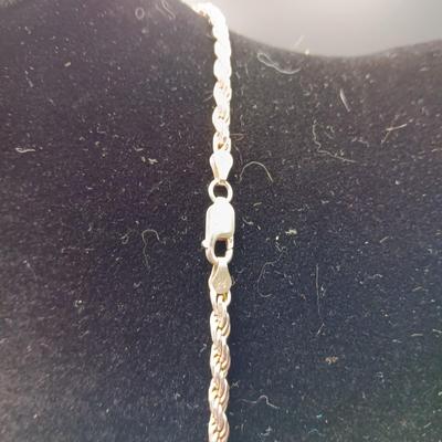 STERLING SILVER CHAIN AND PENDANT 50.64g
