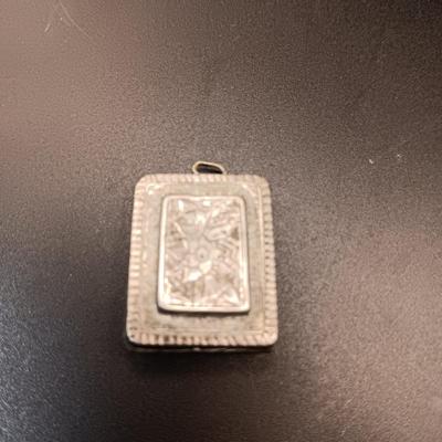 STERLING SILVER CHAIN AND HEART PENDANT PLUS ANTIQUE STERLING LOCKET 16.30g