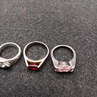 COSTUME RINGS SIZES 7 1/2 - 6 1/2 - 10 - 7 1/2