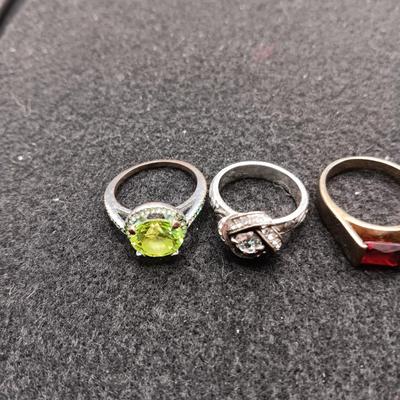COSTUME RINGS SIZES 7 1/2 - 6 1/2 - 10 - 7 1/2