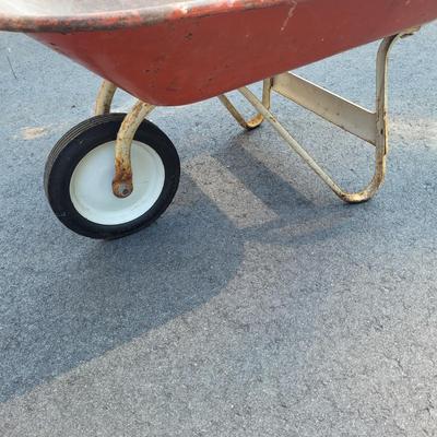 Large Lot of Garden Tools (G-RL)