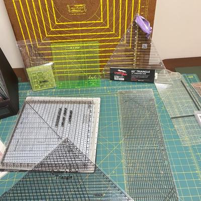 Quilters Paradise- Grids, Rotary Blades & Patterns (BO-SS)