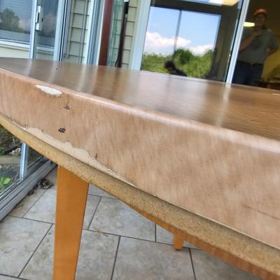 Blonde Colored Patio Table with Plexiglass Top (BSR-JS)