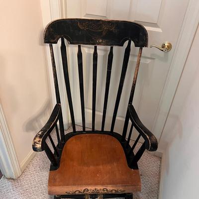 Colonial Style Two Toned Wooden Rocking Chair (BGB-RG)