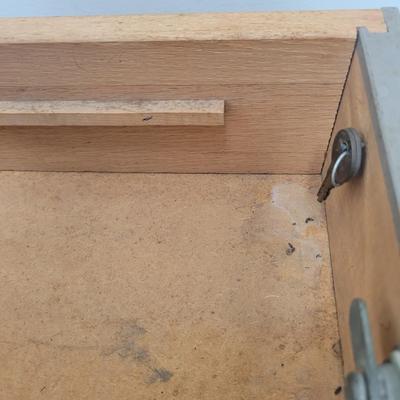 Metal Work Bench with Formica Top (G-EL)