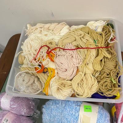 Knit the Season - Yarn & Needles (BO-SS)