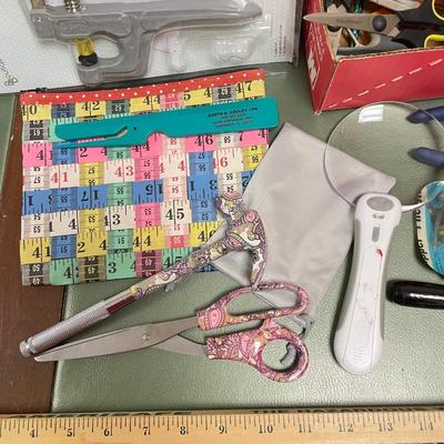 Sewing Notions & Case (BO-SS)