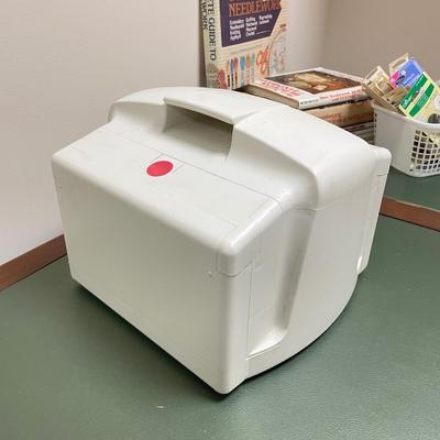 Sewing Notions & Case (BO-SS)