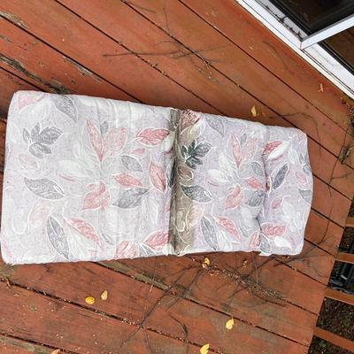 Pair of Patio Chairs & Table (PBD-RG)