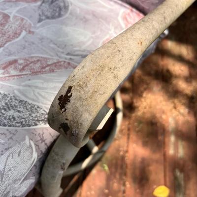 Pair of Patio Chairs & Table (PBD-RG)